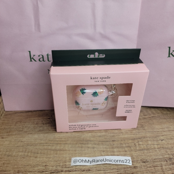 🥂Cyber Monday🥂Kate Spade Jeweled Pineapples Printed AirPods Case NIB - Picture 7 of 13